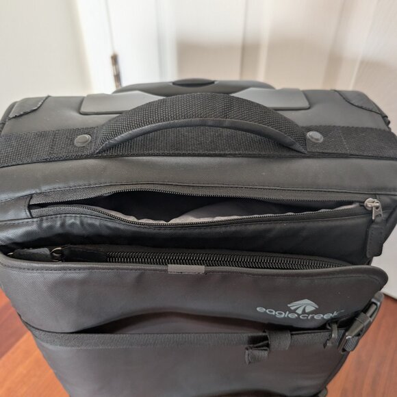 Eagle Creek Flatbed Carry-On Rollaboard 20" Wheeled Duffel, 38L - Picture 15 of 16